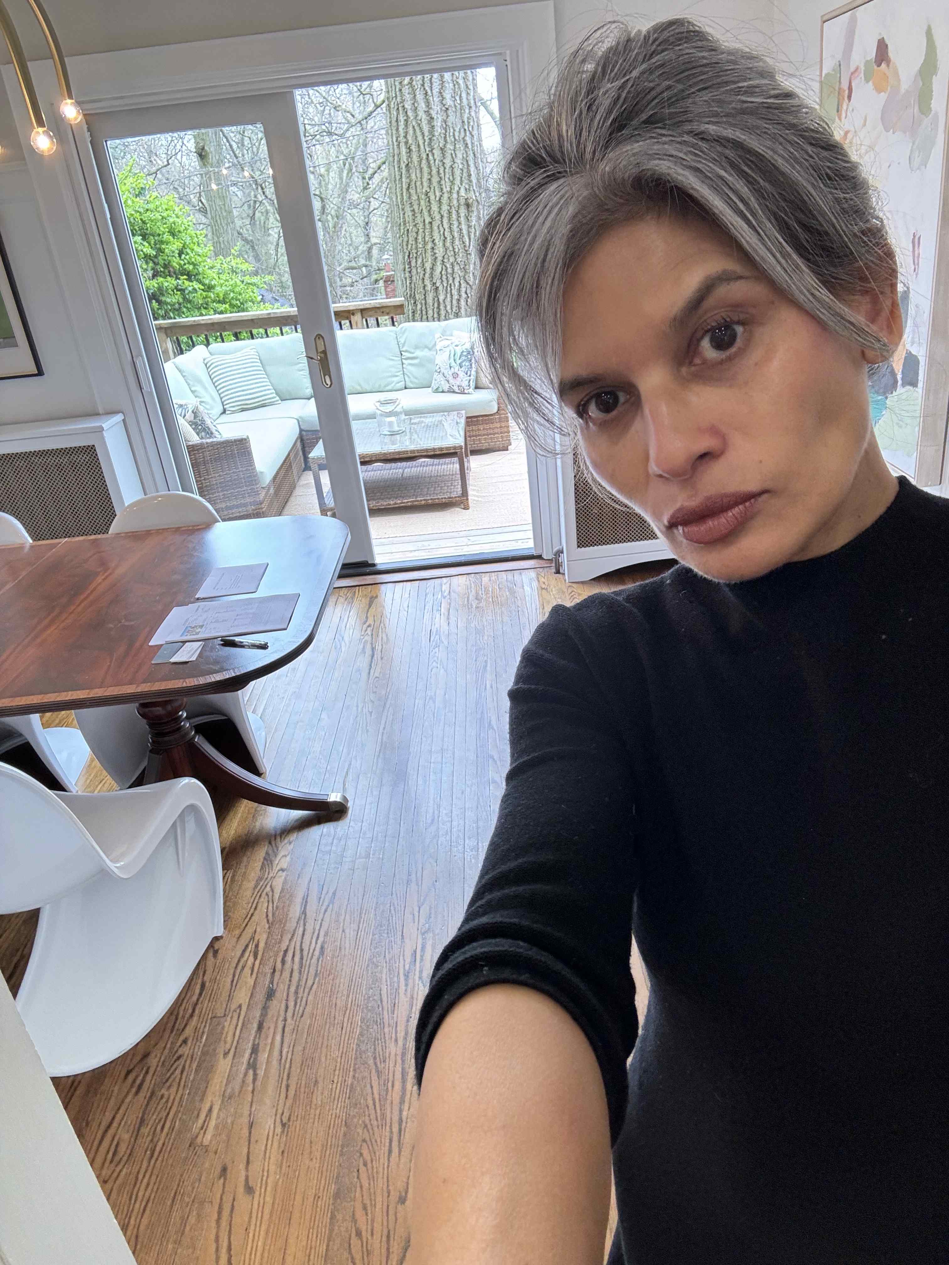 Ingrid Furtado, Broker
